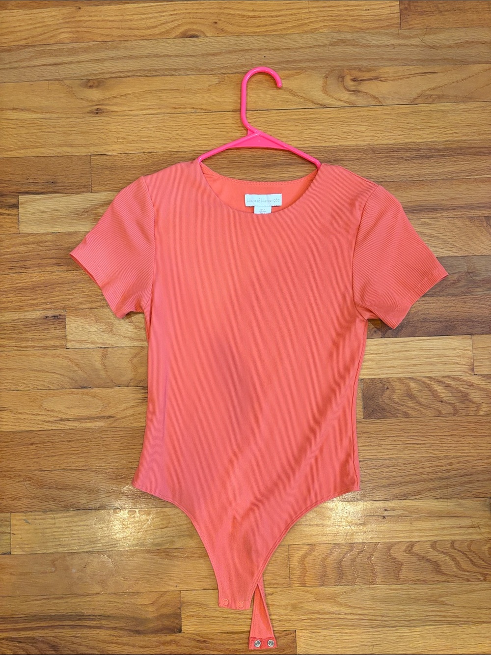 House of Harlow 1960 Coral Pink Short Sleeve Ribbed Bodysuit